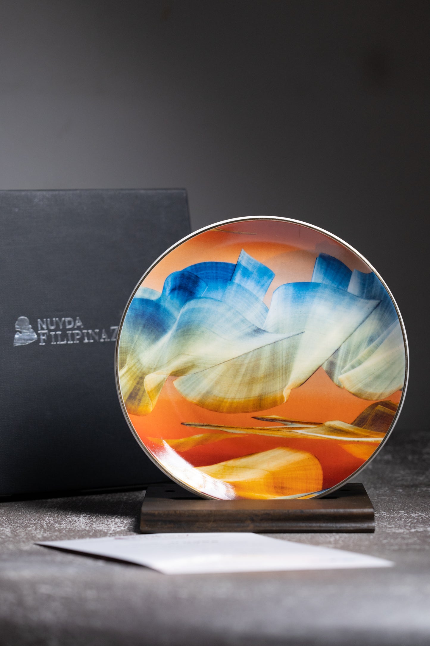Nuyda Commemorative Plate: Search Mindscape: "Golden Hour"