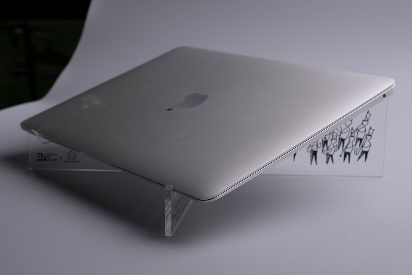 LAPTOP STAND