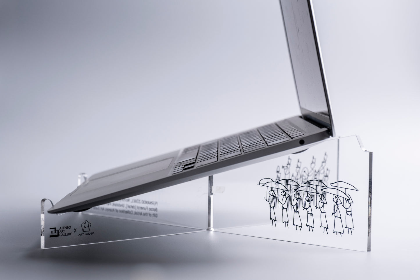 LAPTOP STAND