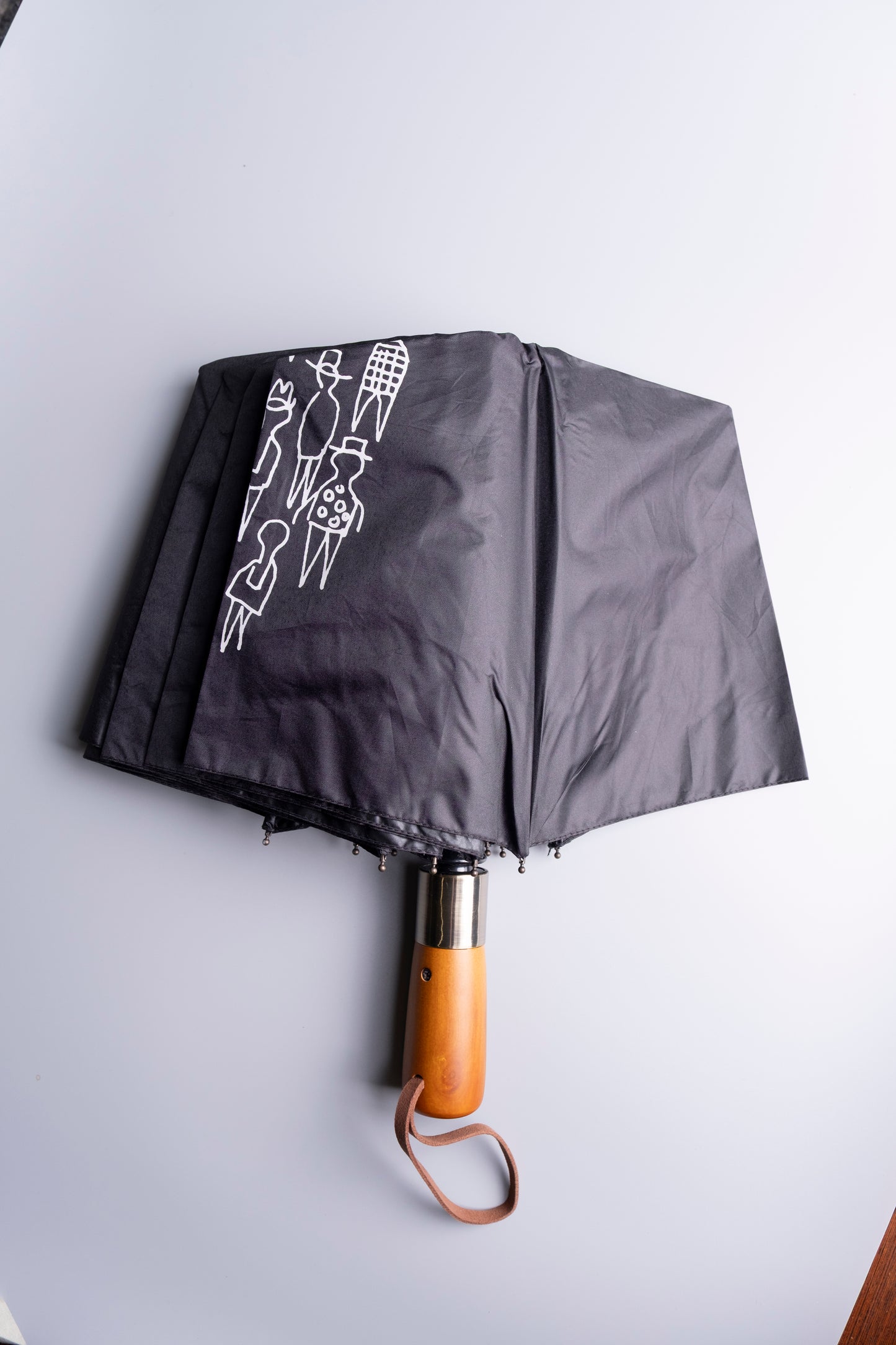 TRIFOLD UMBRELLA